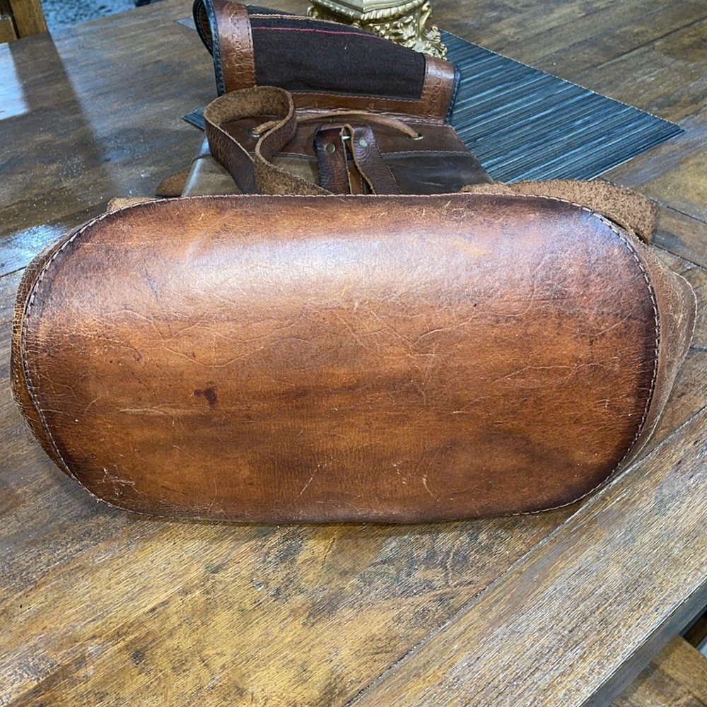 LEATHER HANDMADE QUECHUAN BACKPACK - Picture 8 of 10